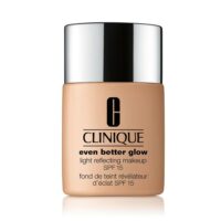 Clinique FONDOTINTA Even Better Glow SPF15 cn52